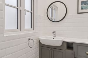 Photo 31- click for photo gallery